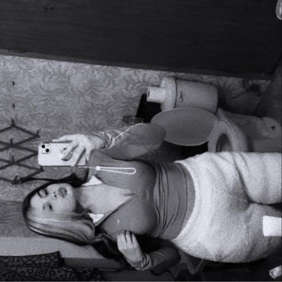 Meet your Posher, Gisselle - Picture 1 of 1